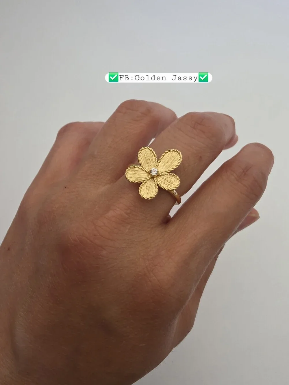 18K Real Gold Flower w/ Stone Ring 6